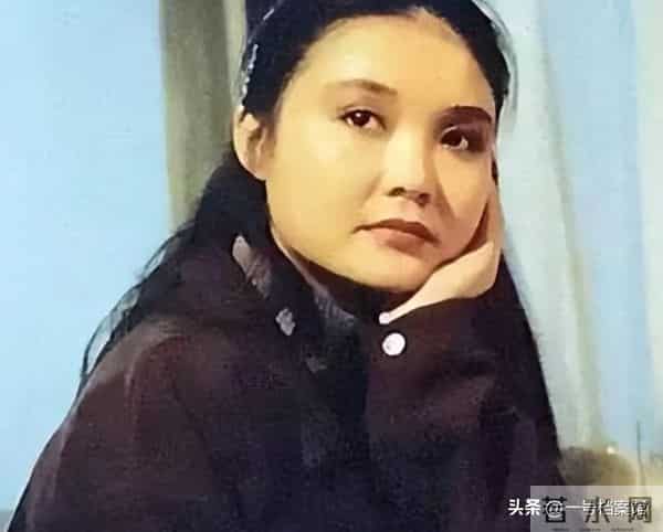 凄凉一生，马晓晴与名导同居多年被抛弃，如今复出无人问津