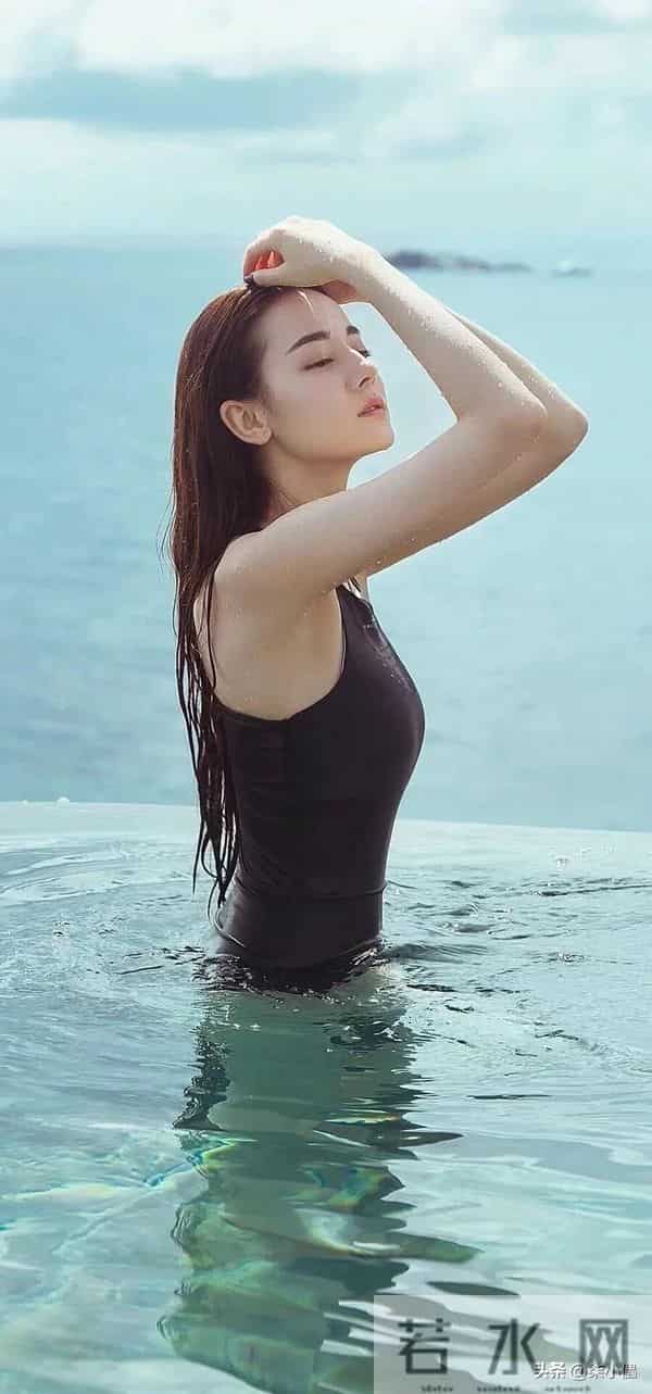 迪丽热巴|泳装照也太惊艳了