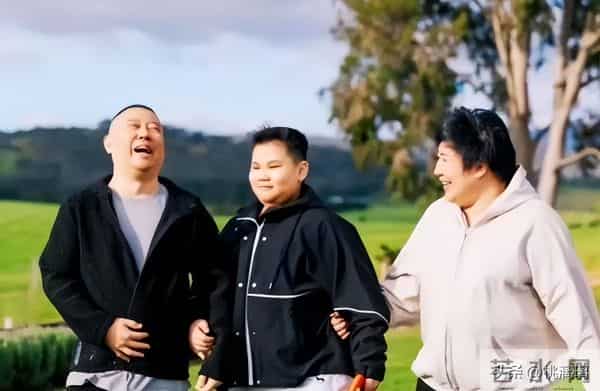 “溺爱”郭汾阳,求着郭麒麟继承家业,52岁的郭德纲暴露了真面目