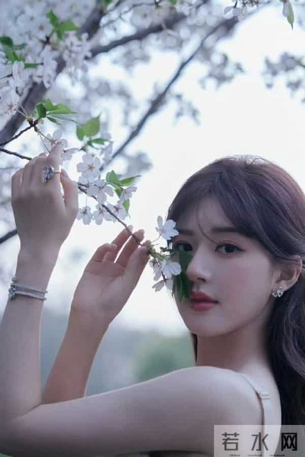 解约风波3月后,27岁赵露思官宣喜讯,全网恭喜露思苦尽甘来