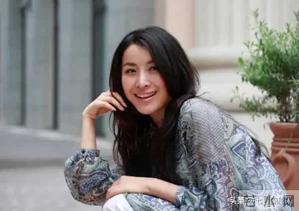 她长得很漂亮,却数次拒绝赵本山,低调嫁演员丈夫,今凭实力走红