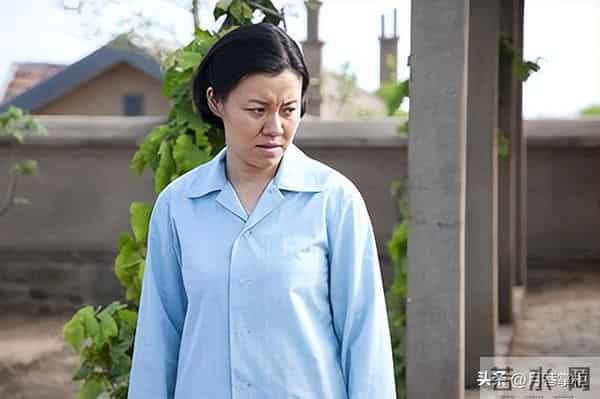 与4婚导演同居,3年流产2次,转身下嫁穷小子的刘琳,如今咋样