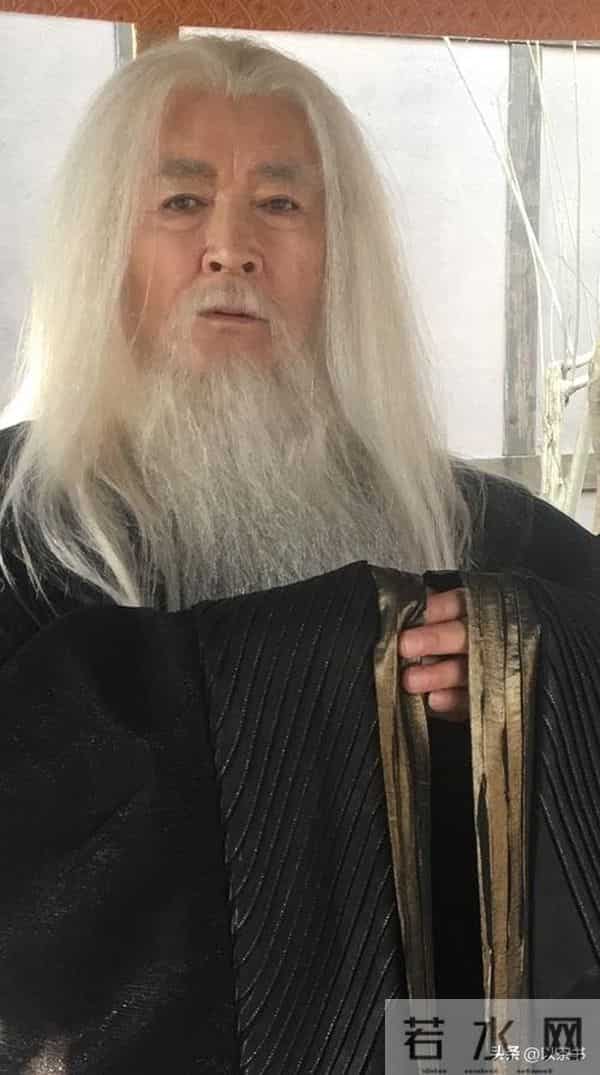 同行不同命!他15岁演戏44岁走红却英年早逝,哥哥是我们熟悉的人