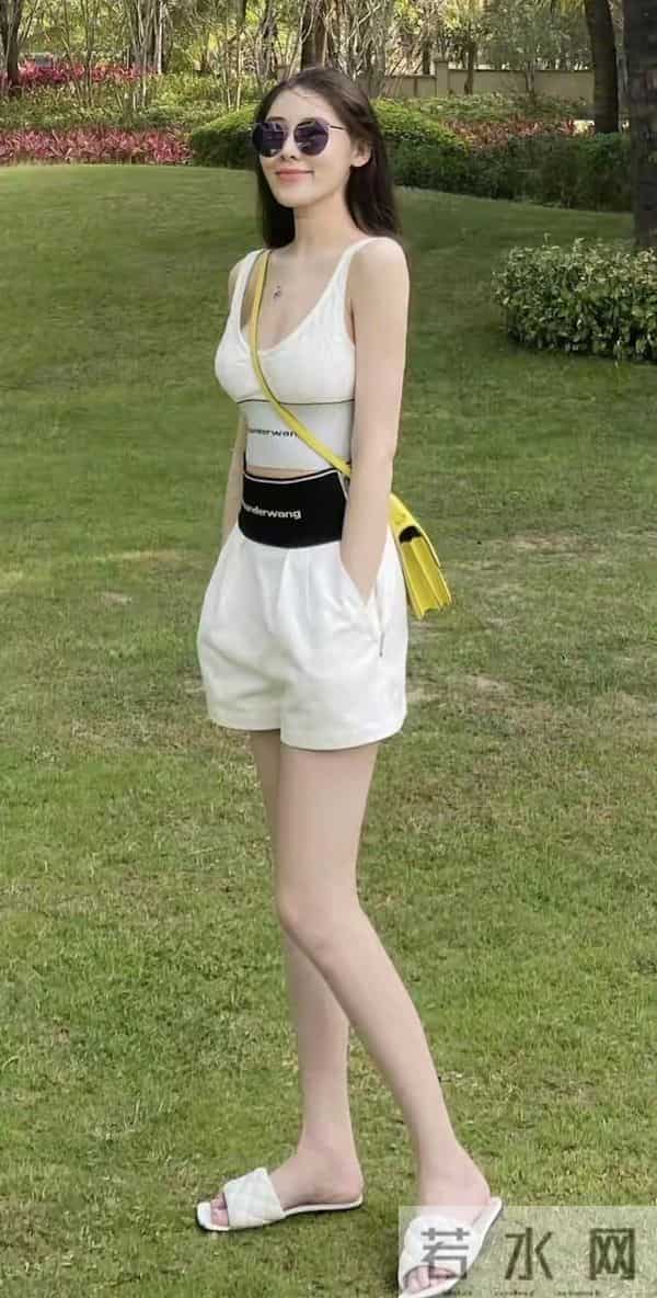 荣梓希:写真欣赏。