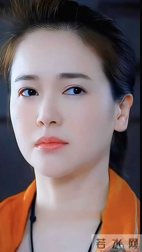 女演员 "左小青