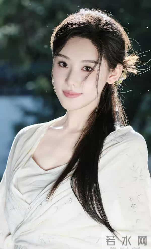 荣梓希:写真欣赏。