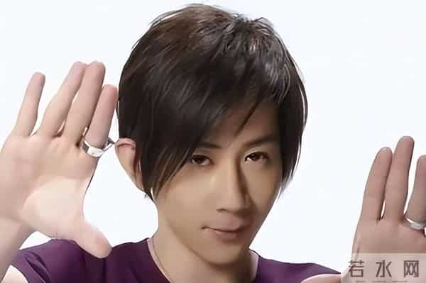 抗癌成功仅1年,49岁刘谦高调官宣喜讯,董卿的话,终于有人信了