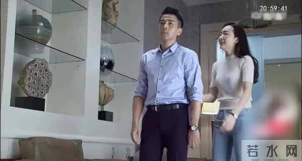 刘恺威眼光不错 不管大幂幂 还是王鸥 身材都是顶级 中年男人无法拒绝