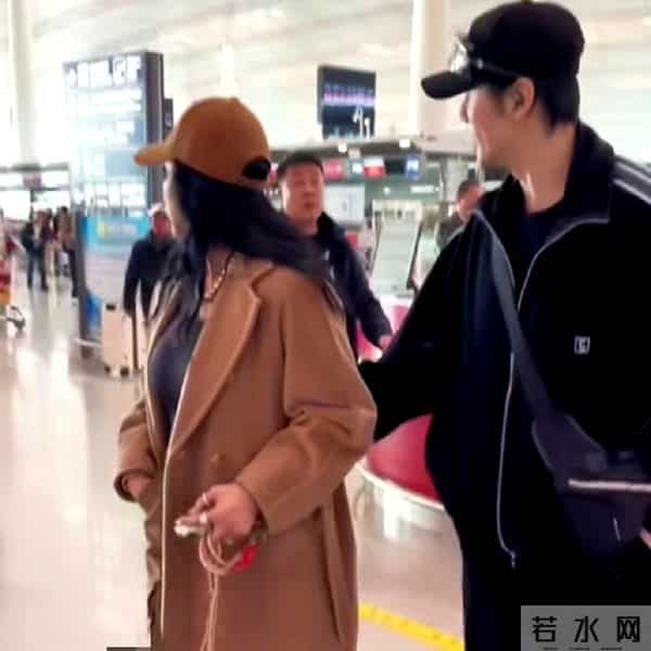 钟丽缇没想到,与张伦硕恩爱9年,也逃不过“姐弟恋”的残酷现实