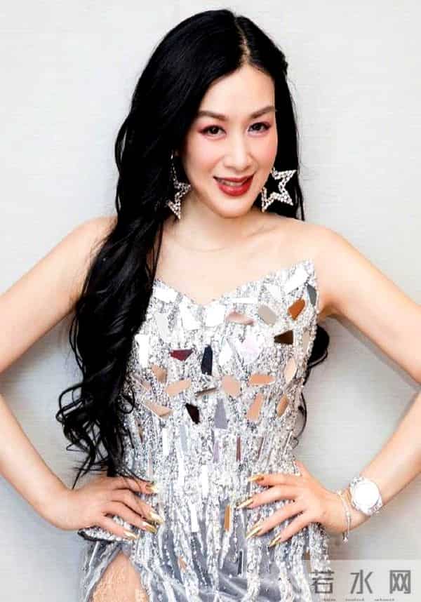 钟丽缇没想到,与张伦硕恩爱9年,也逃不过“姐弟恋”的残酷现实