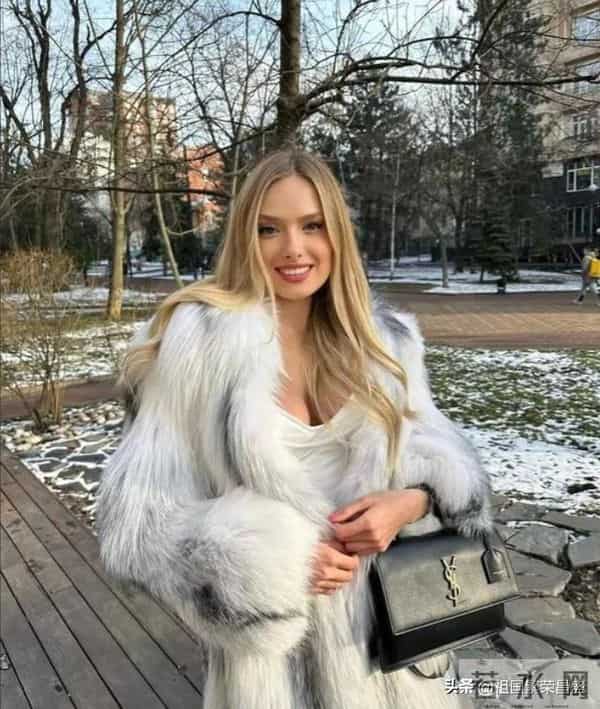 俄罗斯超模Anna Rybalko的完美比例!自律与天赋的完美结合