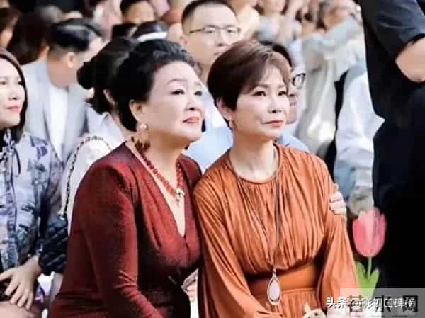 马筱梅清醒回答:不参与汪家与徐家的事情,孩子回北京读书是好事