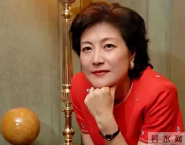 70岁陈烨现状：在美国过上流生活，丈夫是律师，混血儿子又高又帅