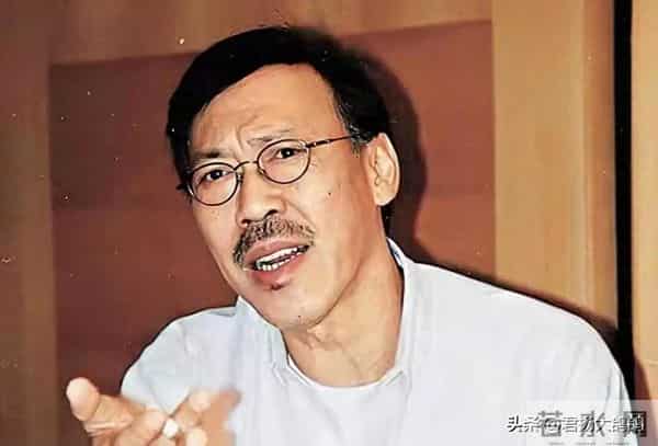 他是汪明荃和曾庆瑜得不到的男人，一生不婚不育，81岁孤独终老