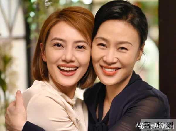 高圆圆美得不得了,完美诠释了性感