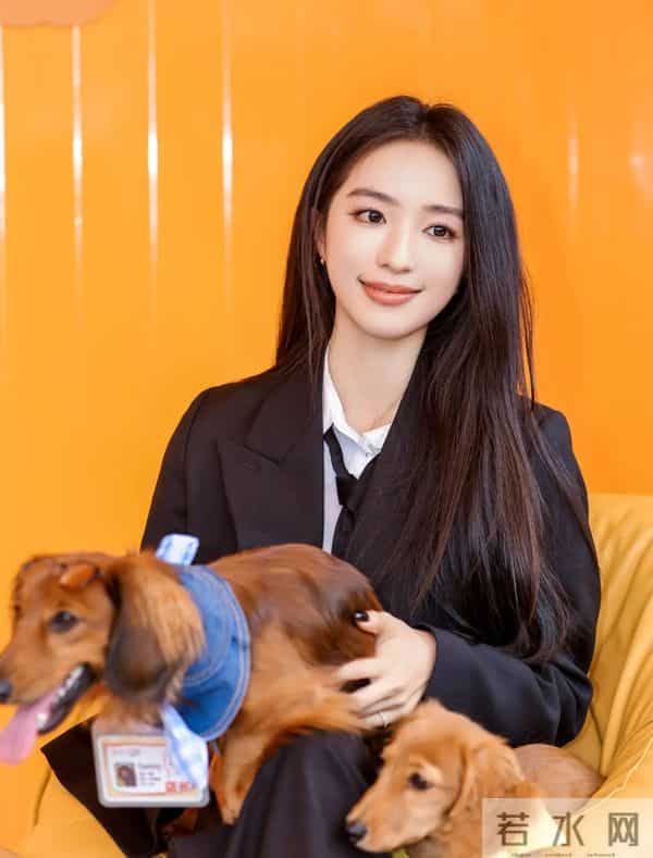 《心动的信号》女嘉宾翁青雅向朱珠道歉！曾被吐槽没礼貌、能力差