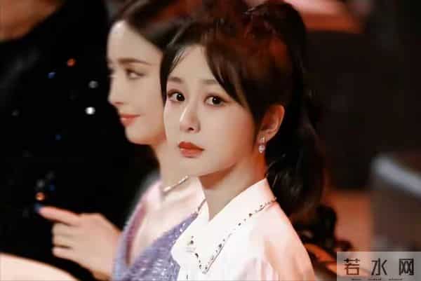 明星无滤镜大变样!蒋欣面黄肌瘦,闫妮浮肿,张柏芝丑得没眼看