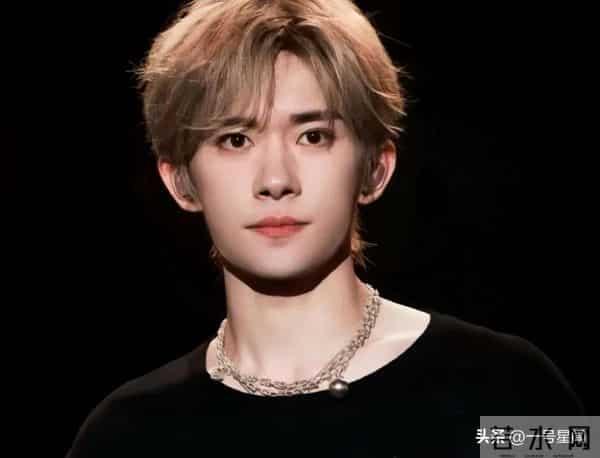 钱赚够了不装了?被曝"丑闻"的易烊千玺,揭开了内娱"恶俗"的一面