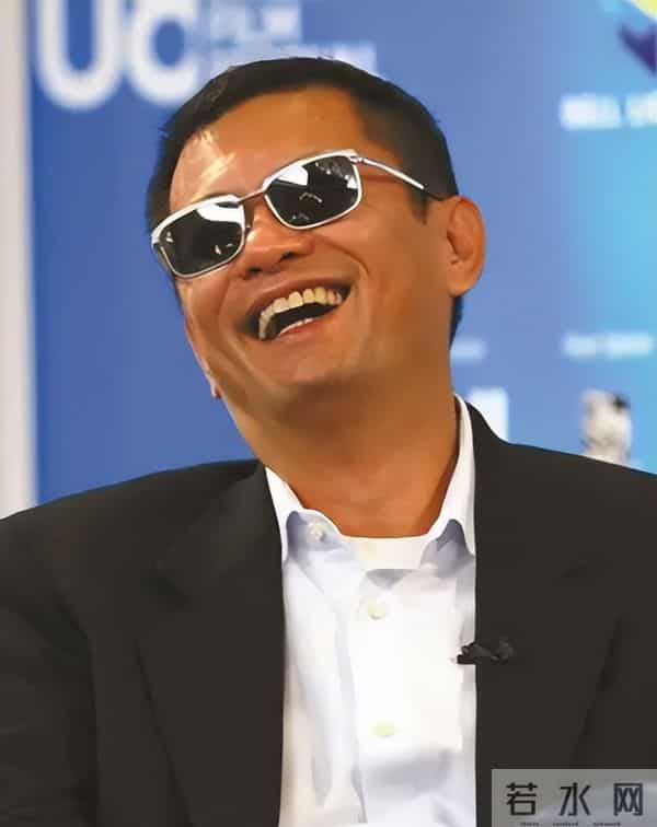 一天4瓜各个离谱!顶流婚变、王菲女儿被曝同居、王家卫又惹事了