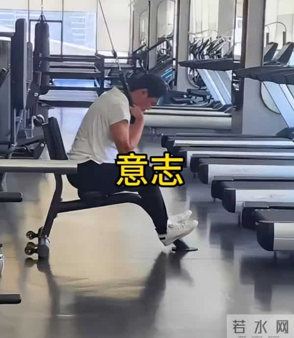 6天时间,4位名人接连去世,1位是TVB金牌绿叶,2位是亚视老戏骨