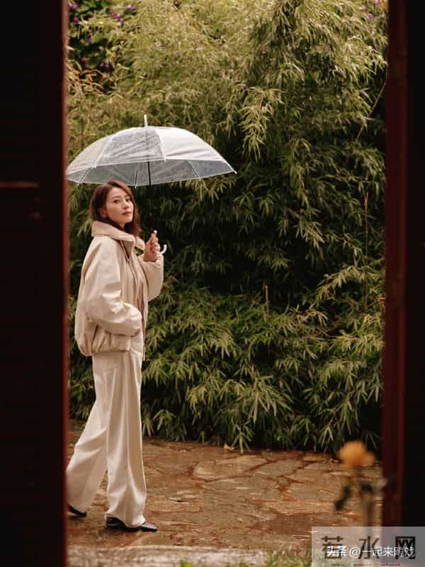 高圆圆美得不得了,完美诠释了性感