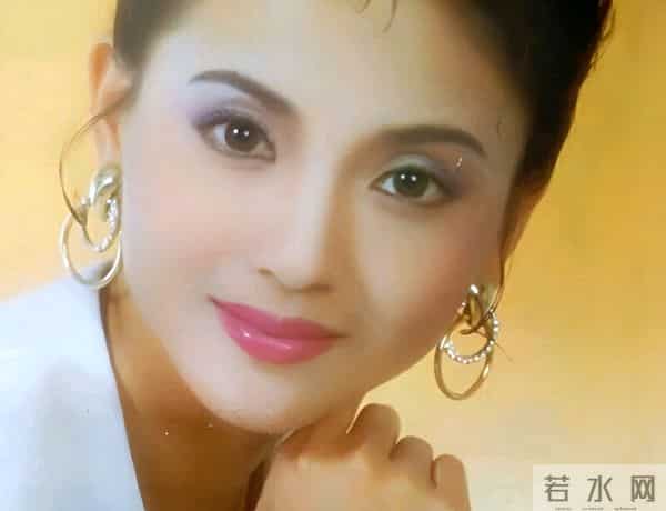 不拍吻戏、不嫁豪门,30岁自毁前程演妈妈,丈夫是她叛逆的后盾