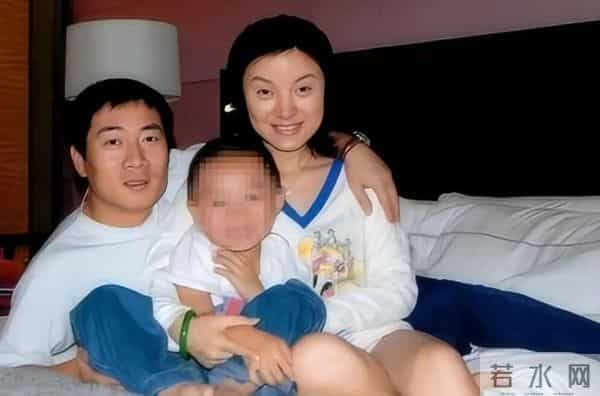 婚内出轨整容医生,偷前夫12亿财产,靠一首歌爆火的陈红今如何?