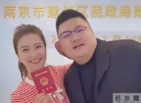 离婚仅一月,猴哥与前妻现状曝光!一个急相亲 一个印证了痞幼的话