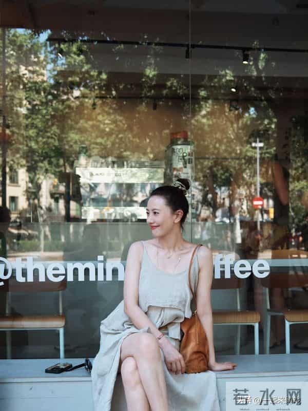 高圆圆美得不得了,完美诠释了性感