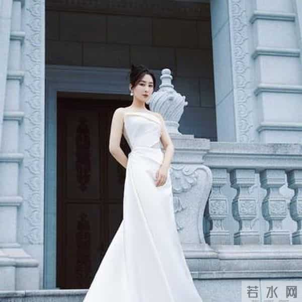 马苏——娇艳欲滴,饱满酥胸,白皙圆润,宛如仙女坠入凡间