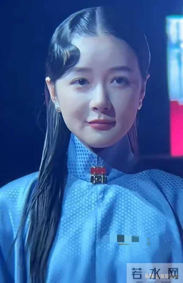 文荣奖红毯秀最美十位女演员,赵晴第2徐娇第9,榜首是短剧一姐