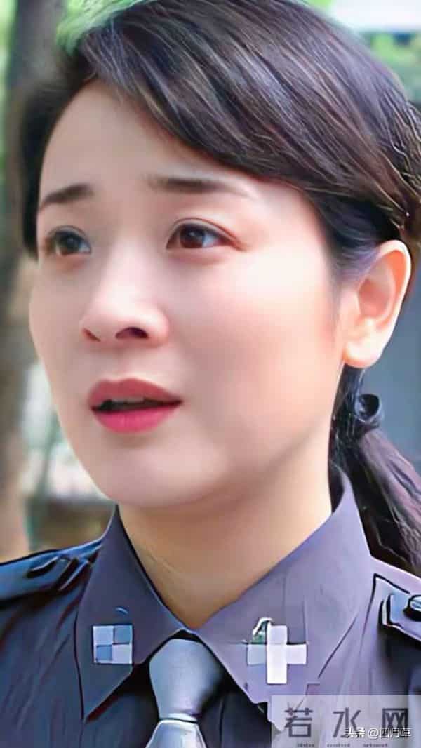 陈小艺，肤白貌美 ，气质依旧：写真欣赏。