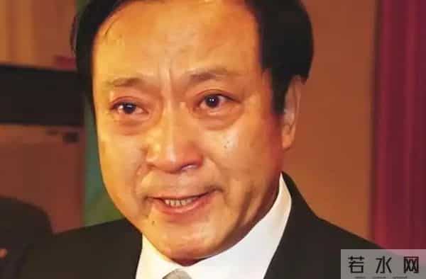 事实证明,干一行败一行,妻离子散的牛群,已经走上了另一条大道