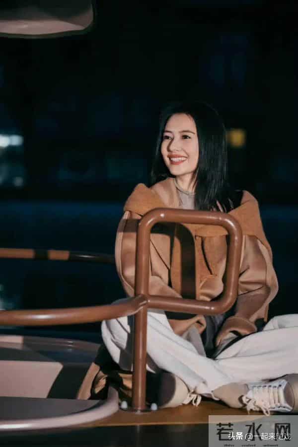 高圆圆美得不得了,完美诠释了性感