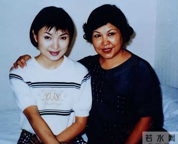 婚内出轨整容医生,偷前夫12亿财产,靠一首歌爆火的陈红今如何?