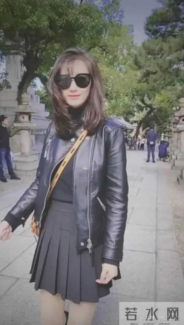 马蓉离开王宝强9年后更美了,走机场不忘秀玉女腿,越活越像明星