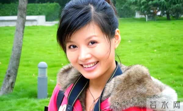 离婚8年,一别两宽,程愫从不提傅程鹏,如今才看懂她赢在哪