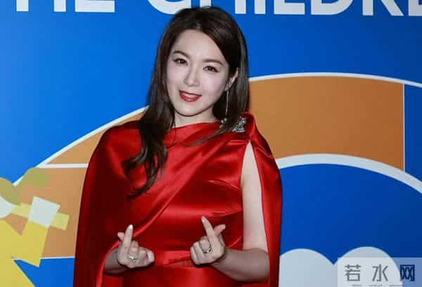 香港知名女星正式离婚，恢复单身即有追求者，宣布全面复出