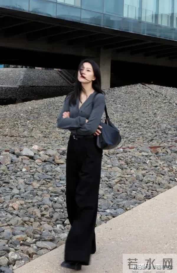 高圆圆美得不得了,完美诠释了性感