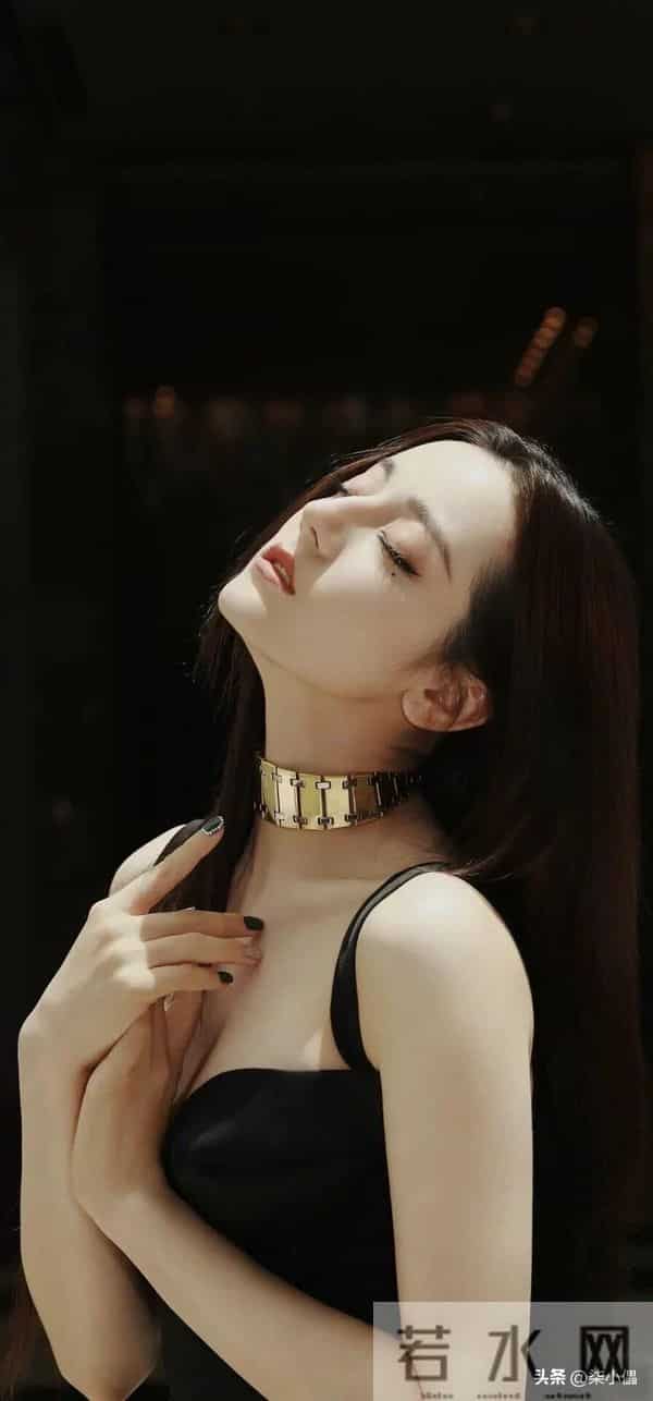 迪丽热巴|泳装照也太惊艳了