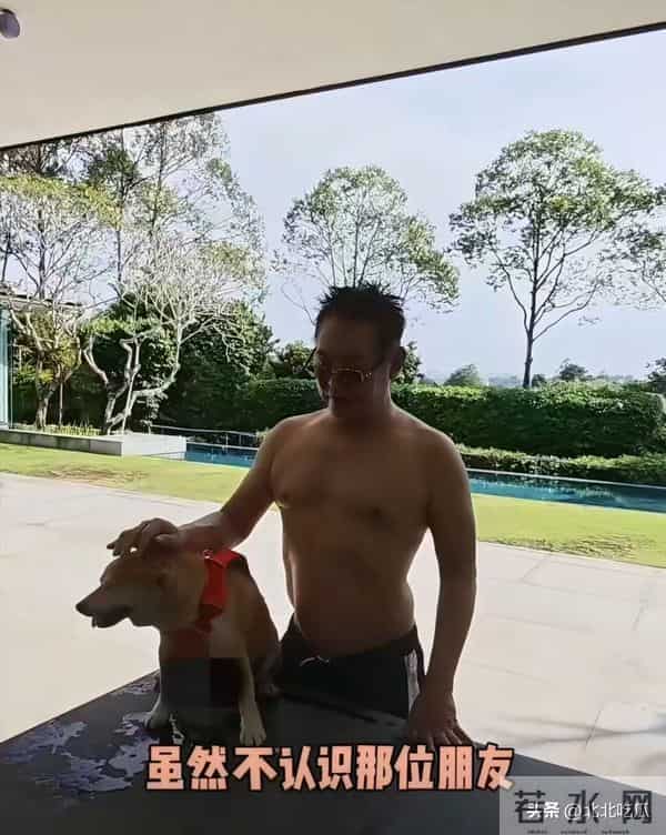 豁出去了!62岁李连杰首次光膀子出镜,坦言不认识那位朋友不炒作