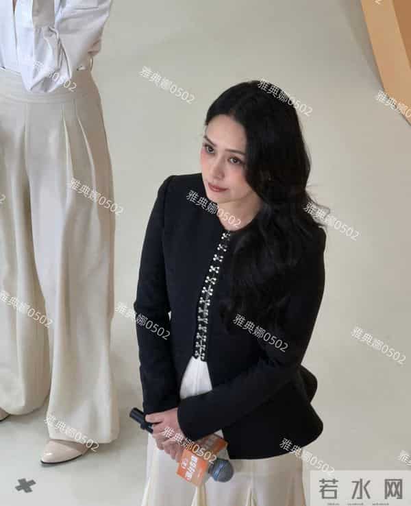 阿娇本人太美了,眼睛好漂亮又美又灵,她只要不发胖颜值就无敌!