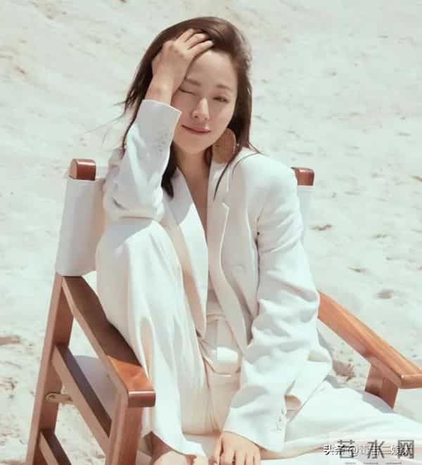 到处认干爹干哥,在男人堆里游刃有余,“顶级绿茶”江一燕现形记