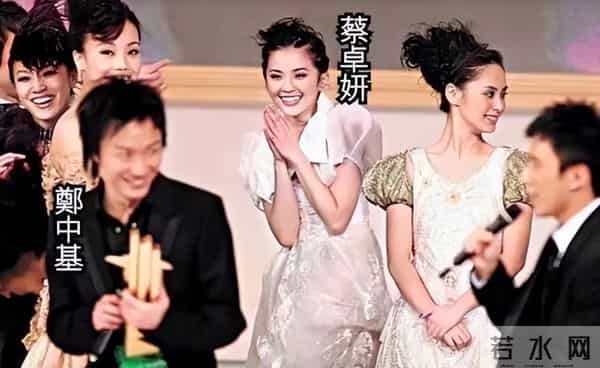 “有仇必报”!甩掉陈伟霆,牵手百亿太子,背景强大到无人敢惹