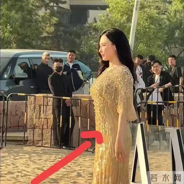 明星无滤镜大变样!蒋欣面黄肌瘦,闫妮浮肿,张柏芝丑得没眼看