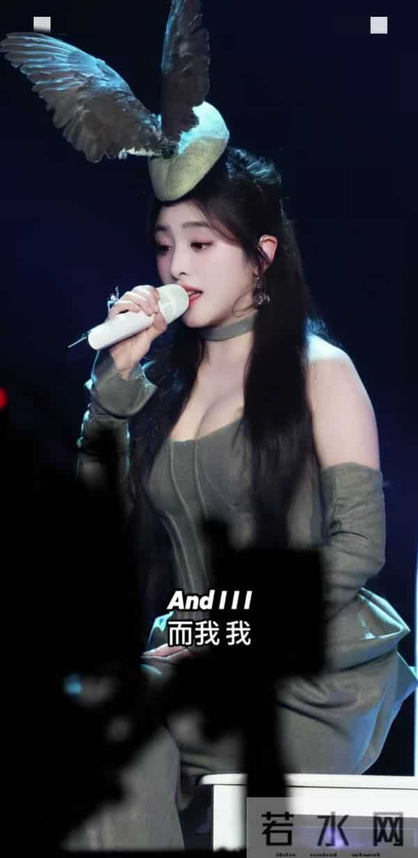 张含韵的身材那么好了啊！ 记忆都还停留在酸酸甜甜那个甜妹时候