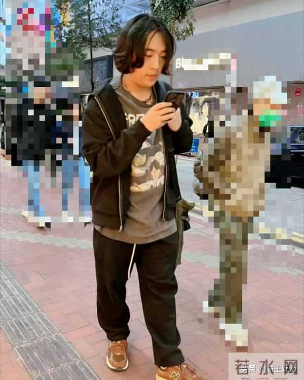 吴镇宇没想到!17岁费曼近照惊呆网友:昔日萌娃变30岁大叔?