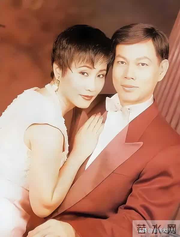 他是汪明荃和曾庆瑜得不到的男人,一生不婚不育,81岁孤独终老