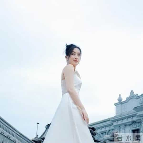 马苏——娇艳欲滴,饱满酥胸,白皙圆润,宛如仙女坠入凡间