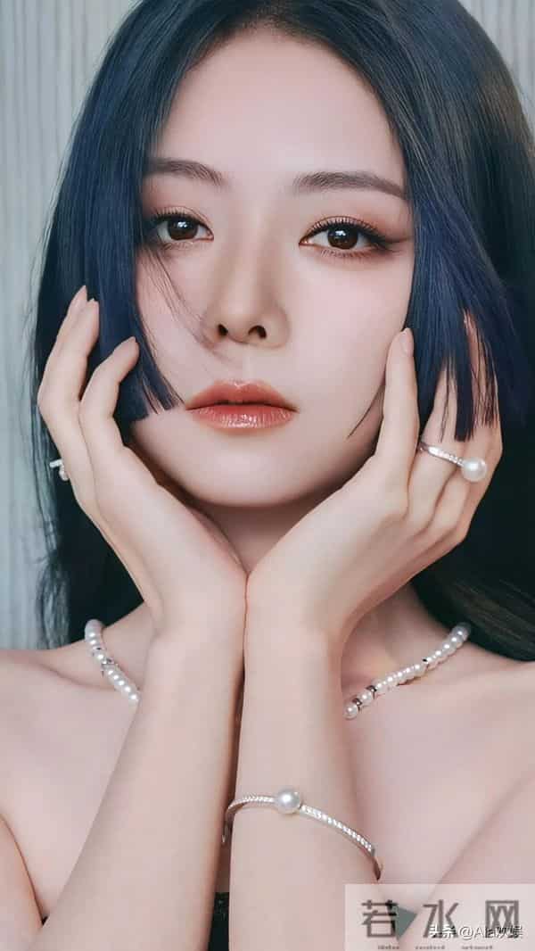 谭松韵今日造型太惊喜了!全新发型搭配黑色礼服衬得她优雅又迷人